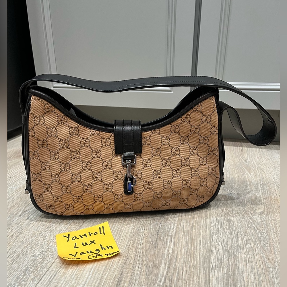 Authentic Gucci shoulder bag